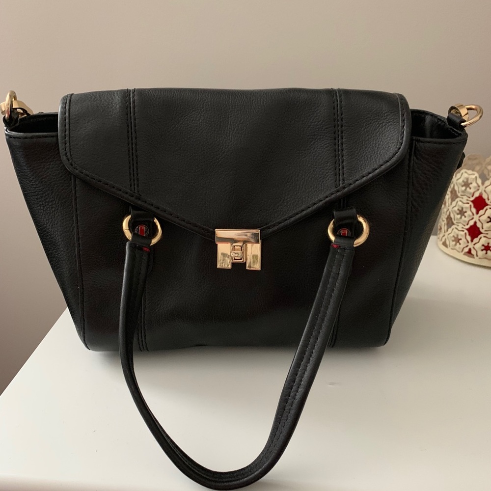 Tommy Hilfiger messenger bag